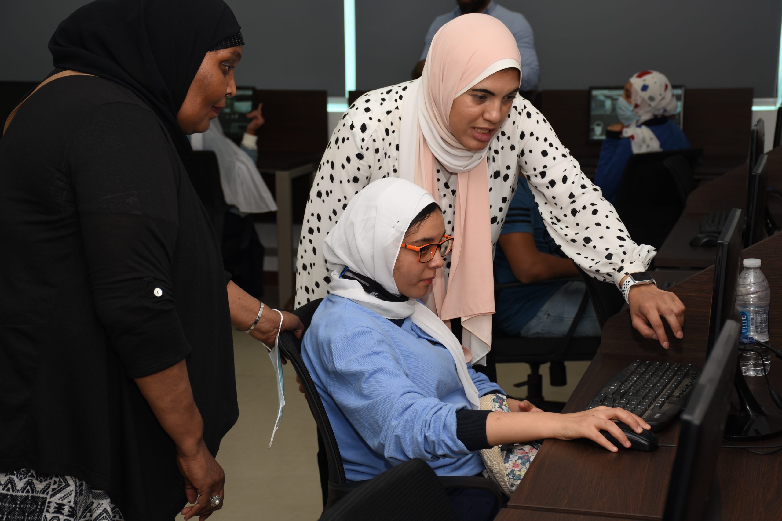 Praxilabs Organizes Event to Conduct a Hands-On Experience with High School Students with Hearing Disability